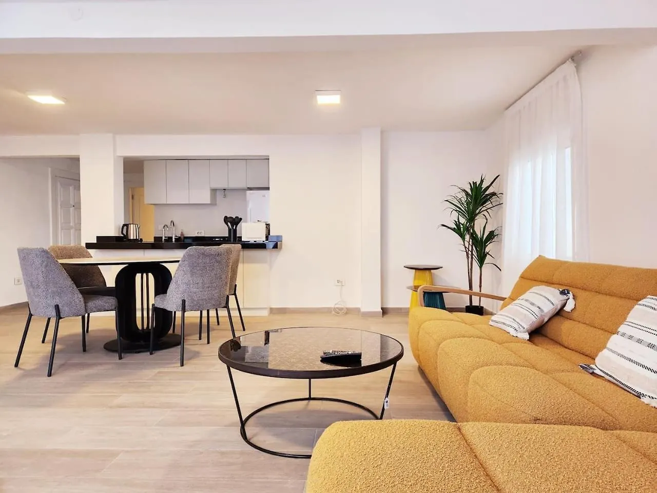 The 7Th Haven - 1 Bedroom Apartment Gemayze Beiroet
